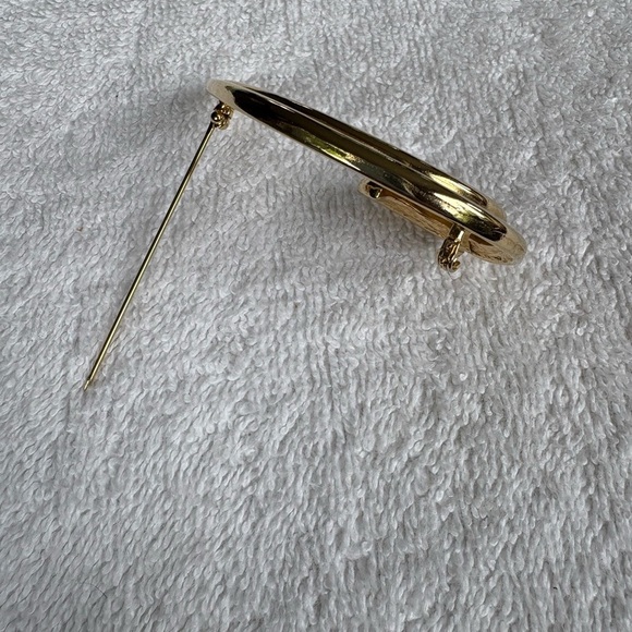 Vintage Gold Tone Unisex Swirl Brooch with Pave Rhinestones - Picture 7 of 9